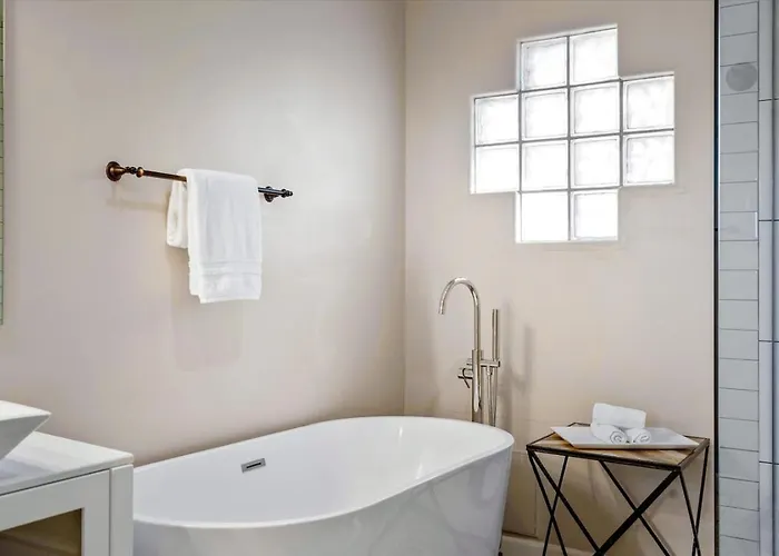 Private Hot Tub -3 Bedroom House - Breakfast Included Sedona