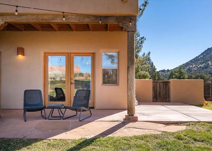 Private Hot Tub -3 Bedroom House - Breakfast Included Holiday home Sedona